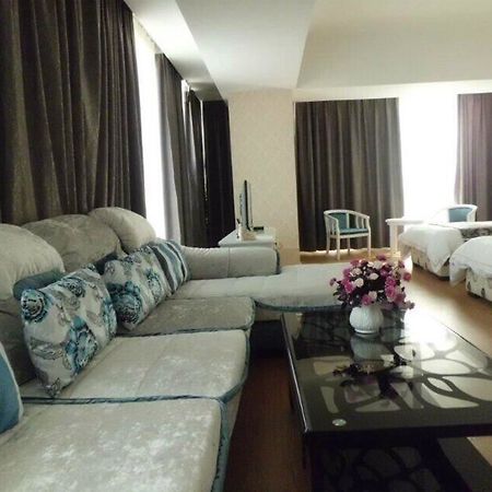 Zhenzhou Lantian Business Hotel เจิ้งโจว ภายนอก รูปภาพ