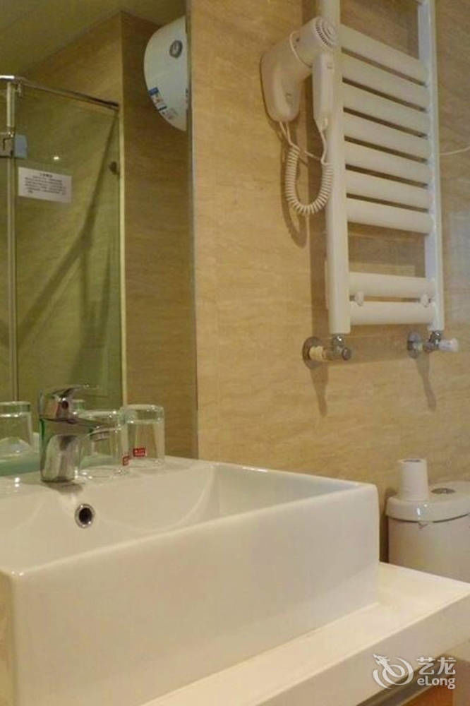 Zhenzhou Lantian Business Hotel เจิ้งโจว ภายนอก รูปภาพ